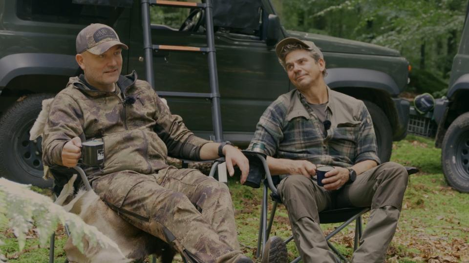 Thomas Rode & Nikolaj - Rooftop tent for hunting and outdoor life