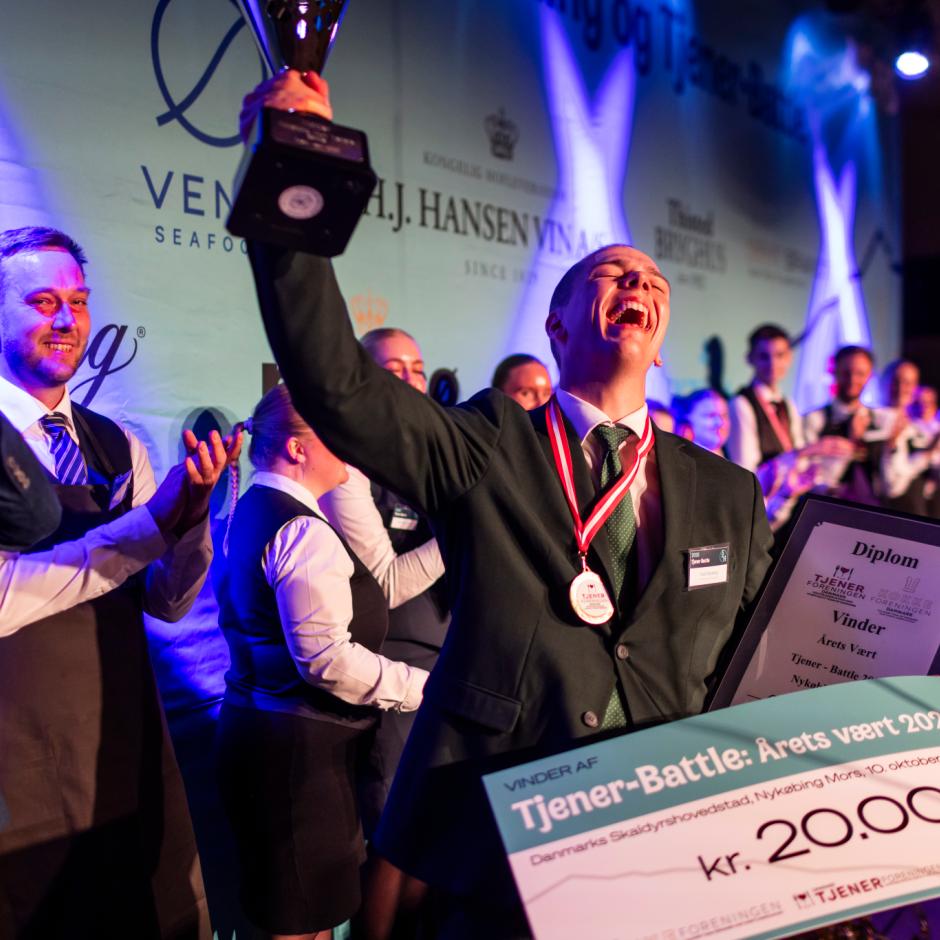 Seafood Gourmet with a Waiter Battle - Oyster & Mussel Premiere in Nykøbing Mors